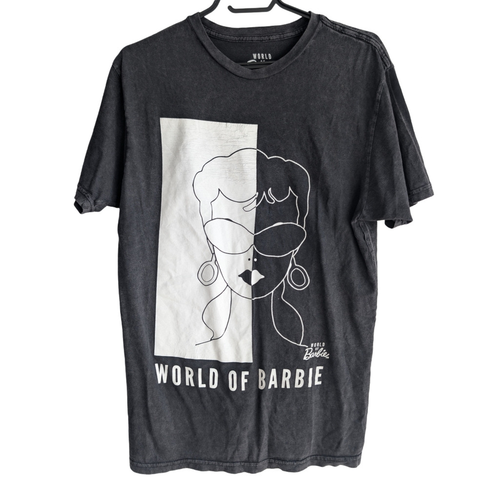 World of Barbie Mattel Grey White Retro Graphic Short Sleeve Tee Shirt